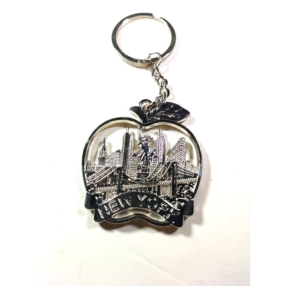 New York Big Apple Keychain Silver Tone Souvenir - Picture 5 of 5